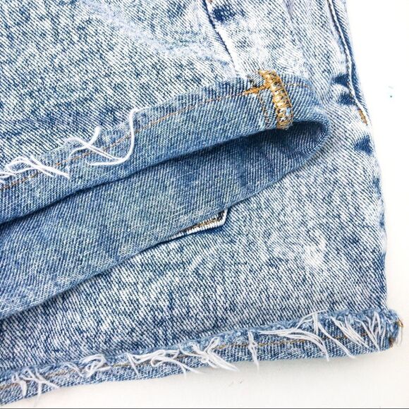 Bullhead Denim Mom Shorts Sz 3 - Picture 11 of 11